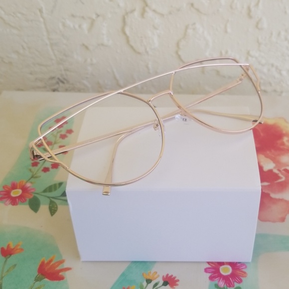 CAT EYE STYLE  CLEAR LENS WOMAN SUNGLASSES - Picture 4 of 4